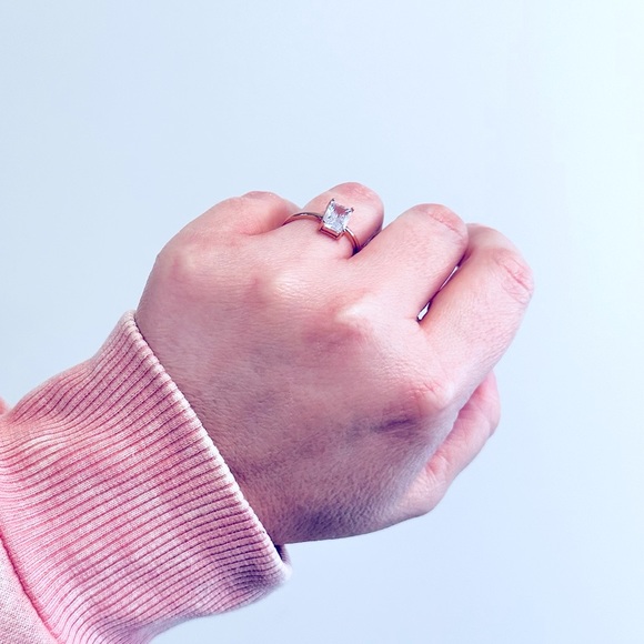 New: GLAM Stunning Radiant Colorless Emerald Cut Solitaire Gem Sparkle & Shine - Picture 7 of 16